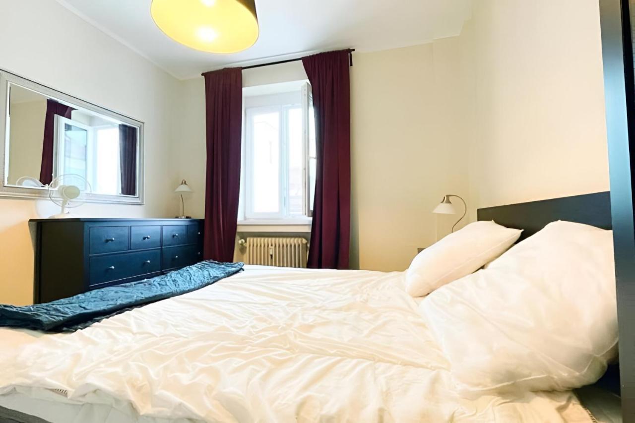 City Center Apartment In Middle Of Братислава Экстерьер фото