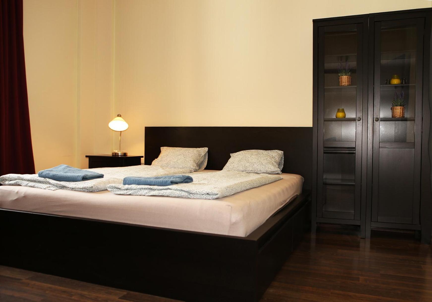 City Center Apartment In Middle Of Братислава Экстерьер фото