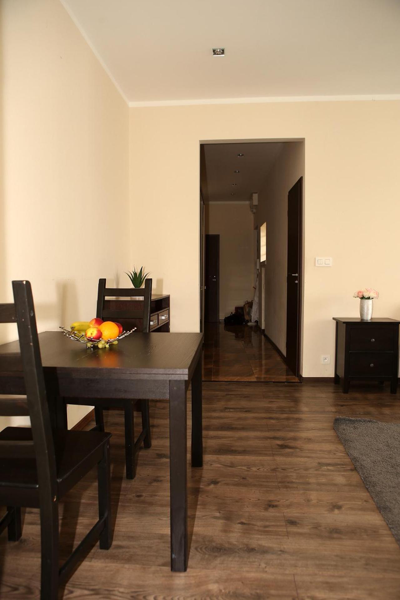 City Center Apartment In Middle Of Братислава Экстерьер фото