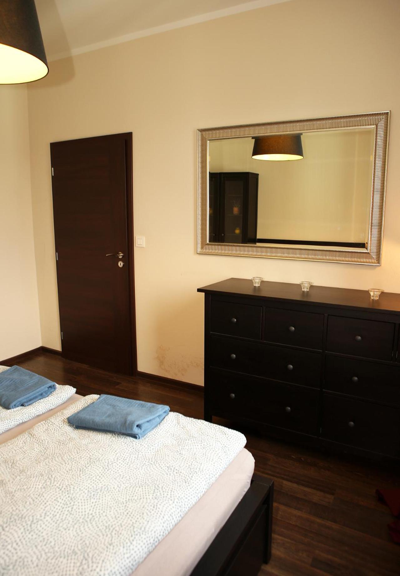 City Center Apartment In Middle Of Братислава Экстерьер фото